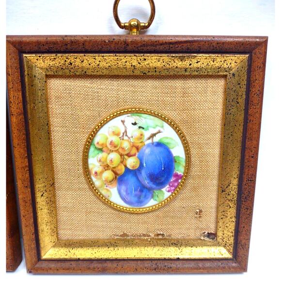 Vintage Pair B&S Creations NY Framed Wall Art Porcelain Cameos Gold Gilt 1940’s - Picture 9 of 10